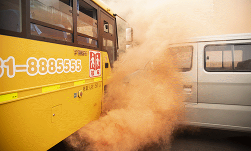 校車起火了，怎么辦？校車安全9步法……