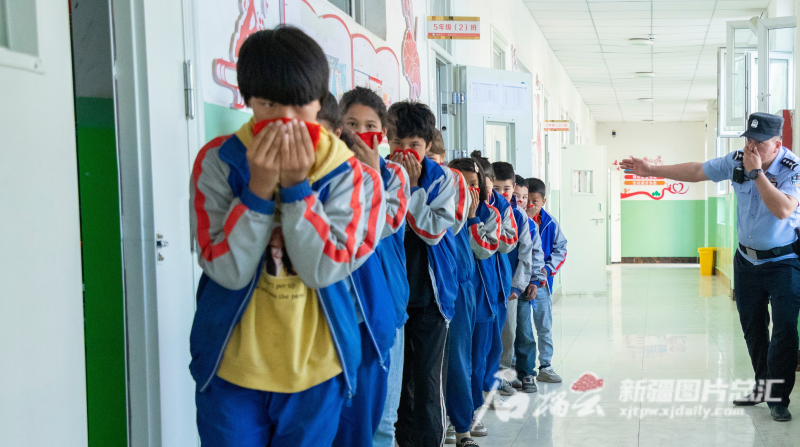 防災減災進校園 看警察蜀黍的科普“課堂”