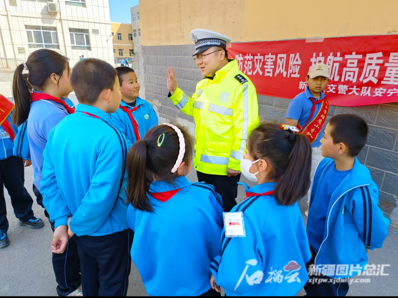 防災減災進校園 看警察蜀黍的科普“課堂”