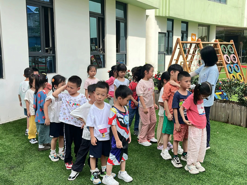 安全護(hù)航，平安抵達(dá) ▎佛山市南海區(qū)大瀝禹源幼兒園2024年校車安全應(yīng)急演練