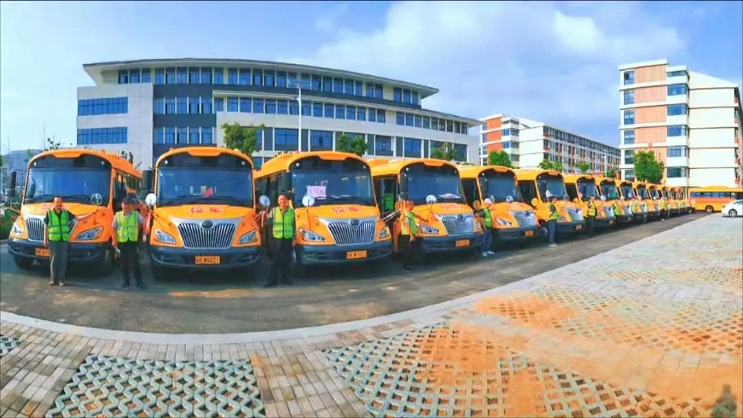 阜南童安：校車安全駕駛及乘坐注意事項