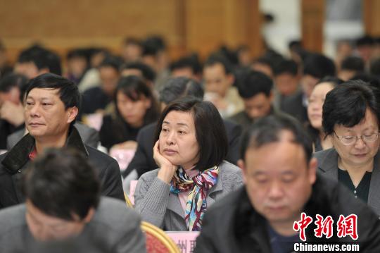廣西要求加強(qiáng)校車管理 保障學(xué)生交通安全(圖)