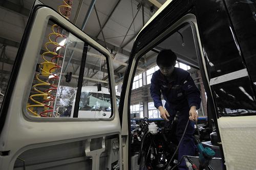 河南宇通加大專用校車生產