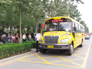 天津擬定相關辦法 各區縣政府對校車安全負總責