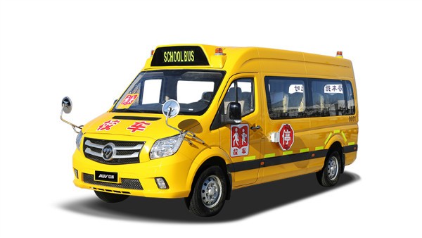 用責任與愛心占領教育高地 歐輝品質校車進“冰城”