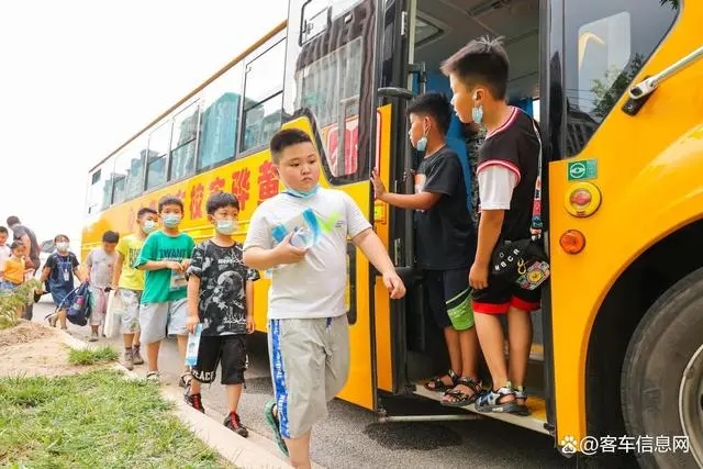 黃驊校車聯手宇通，把公益做成事業