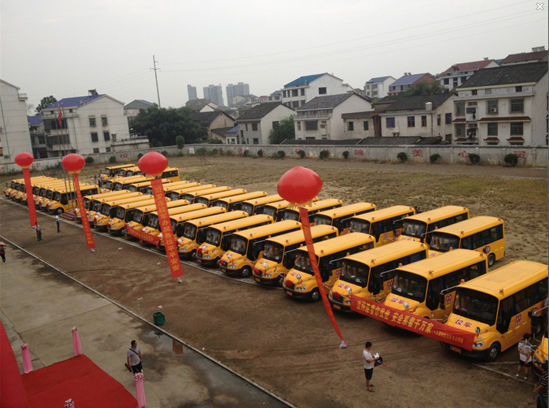 中國校車發展須堅持不拋棄不放棄的信念