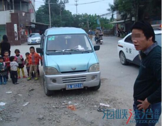 臚雷村一幼兒園校車營(yíng)運(yùn)不規(guī)范
