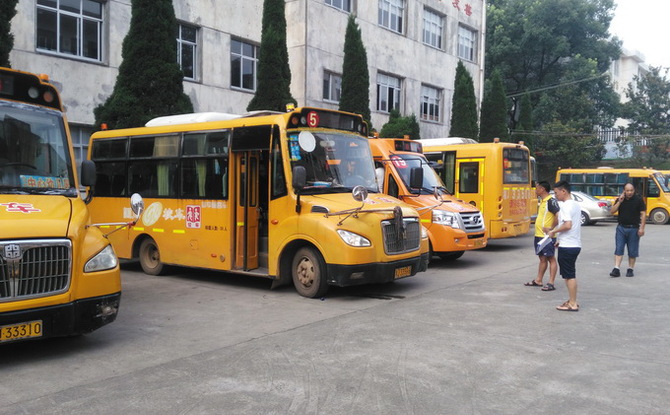湖南常德漢壽縣：規(guī)范暑期校車安全管理 確保校車運營安全