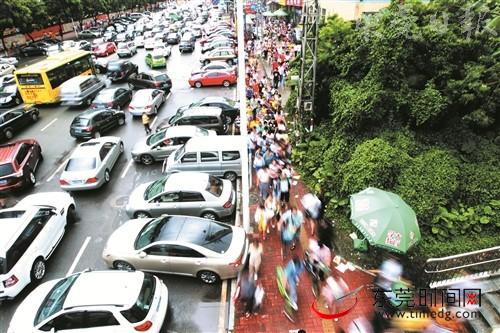 東華光明翰林3校試點(diǎn)“校車（包車）+公交”學(xué)生接送方案