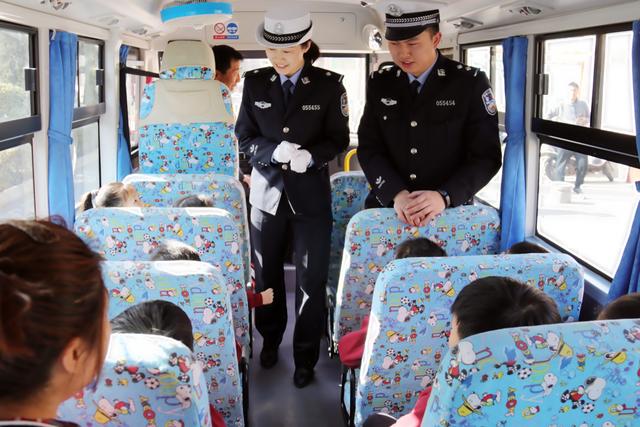 全國中小學生安全教育日 | 校車安全演練ing~