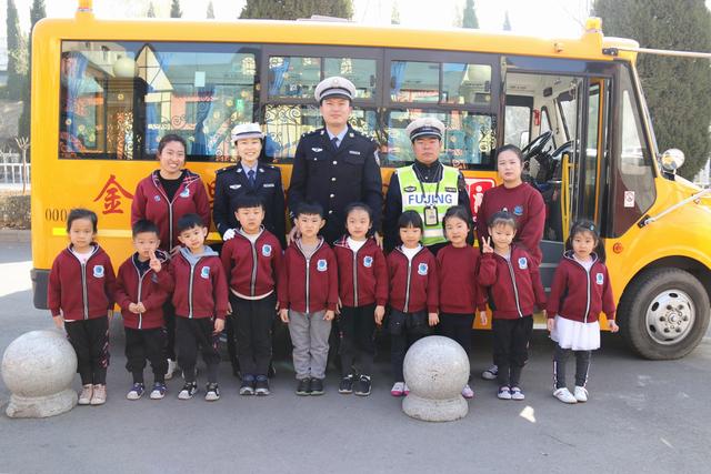 全國中小學生安全教育日 | 校車安全演練ing~