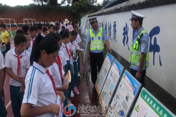 “四把鎖”筑牢校車運行安全屏障