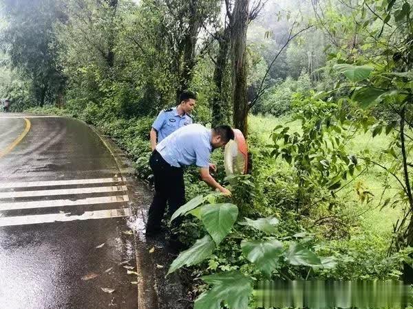 東坡交警：認真開展節前安全隱患排查