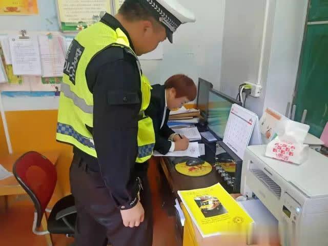 安康漢陰交警：“嚴管、嚴抓、細排查、強宣傳”規范校車管理為學生撐起安全防護傘