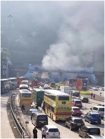 “他們想讓香港癱瘓！”暴徒對市民淋潑易燃液體、朝校車前扔汽油彈……