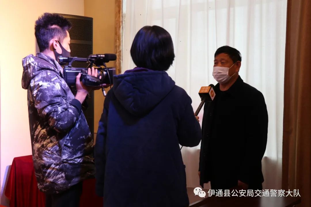 查安全、講案例，伊通交警為復(fù)學(xué)復(fù)課保駕護(hù)航