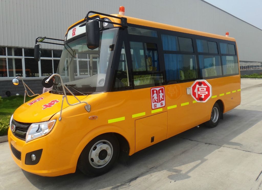 寧遠縣第八完全小學開展校車安全演練 保障學生出行安全