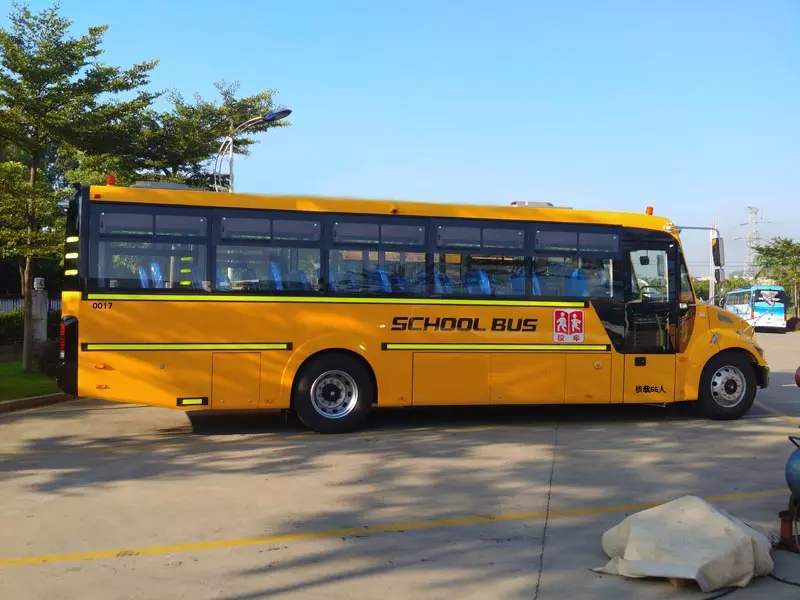 湖南省常德清理校車隱患為中小學生和幼兒園撐起安全傘