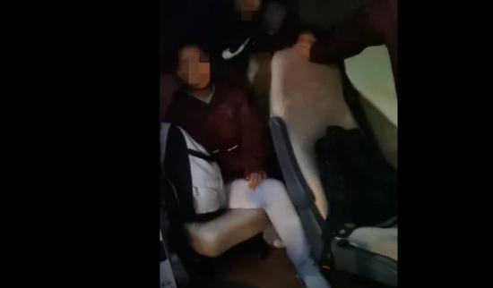 開封“黑校車”未取得校車車牌非法接送學(xué)生被重罰萬元