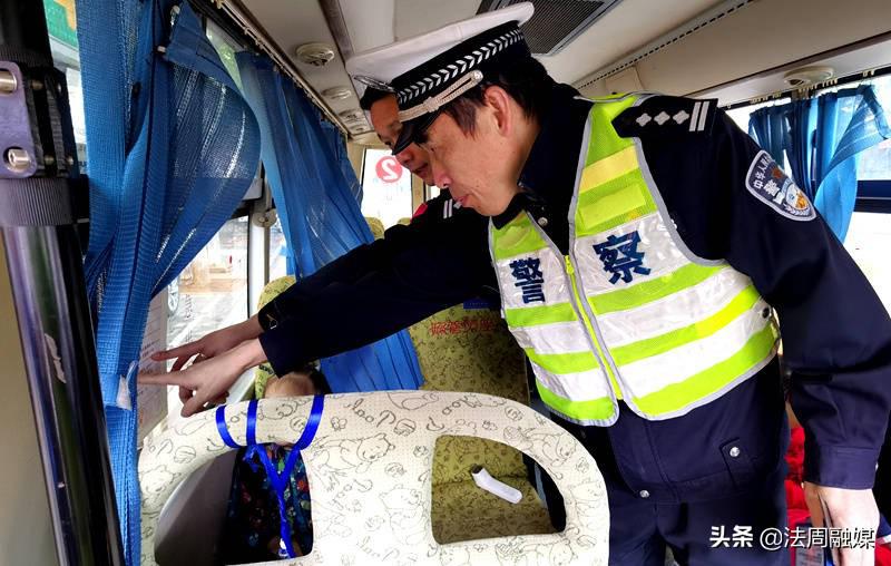 常德公安交警直屬一大隊開展校車交通安全大檢查