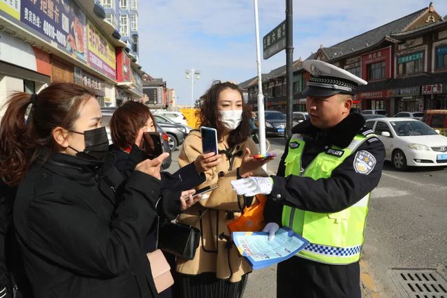 減量控大 | 大慶交警整治超員“零容忍”