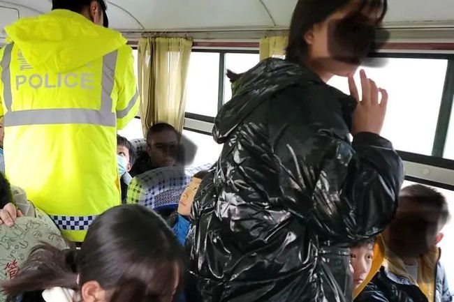 減量控大 | 大慶交警整治超員“零容忍”