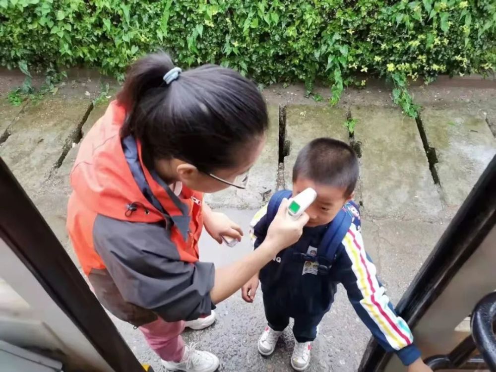 平安校園‖潼關縣教科局多措并舉切實做好冬季校車安全運行工作