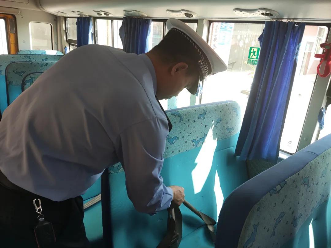 安全無小事！潮南交警走進這所學校開展校車安全檢查和校車司機安全宣傳教育