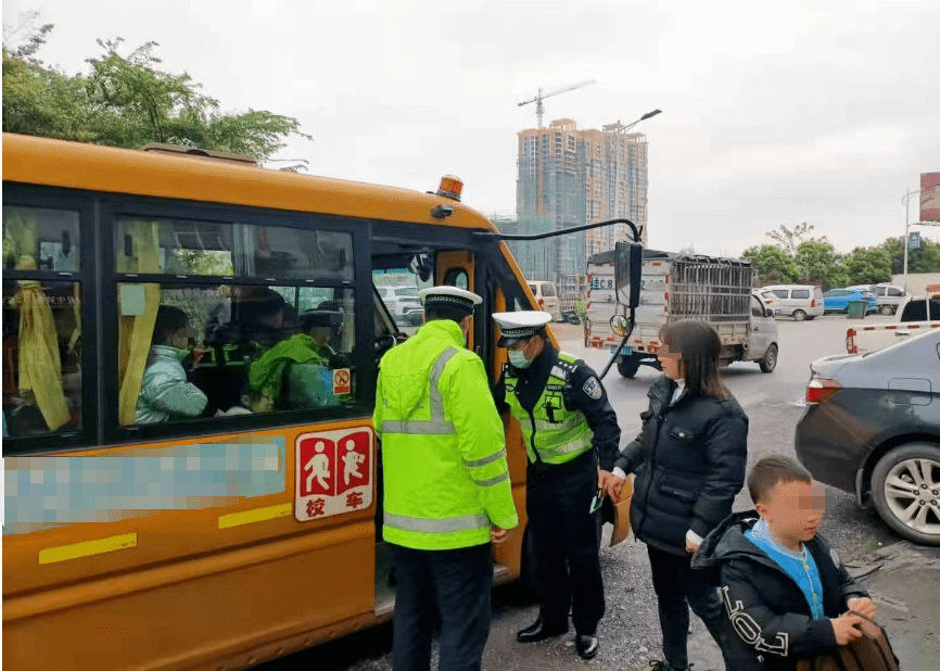 桂林一幼兒園校車(chē)被查！太讓家長(zhǎng)揪心了！