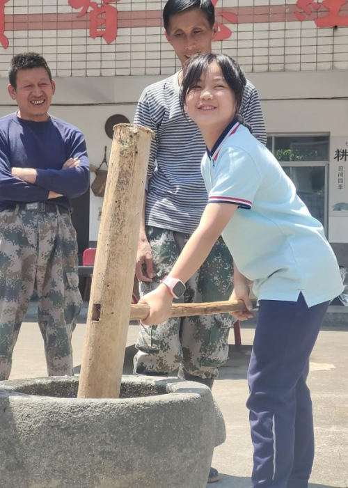 雙減下 諸暨這所學校開啟“神奇校車之旅”