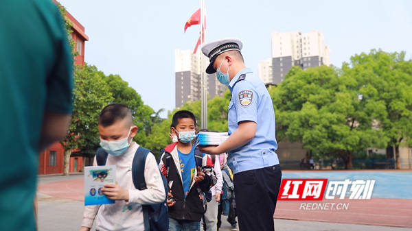 東安：加強(qiáng)校車安全管理 保障學(xué)生出行安全