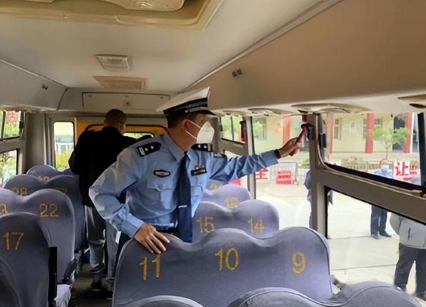 長安交警：四項舉措、“三零”要求，校車十年安全行