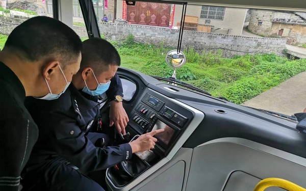 聯合校車安全檢查 營造道路交通環境