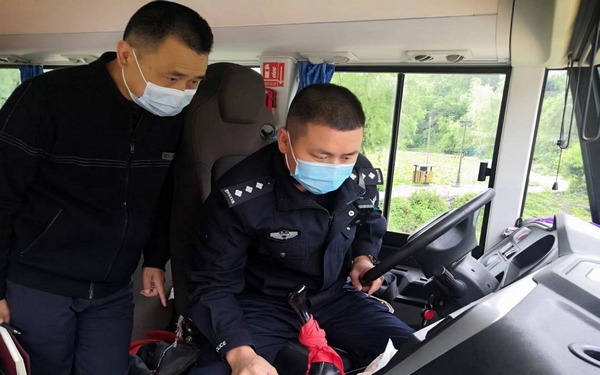 聯合校車安全檢查 營造道路交通環境
