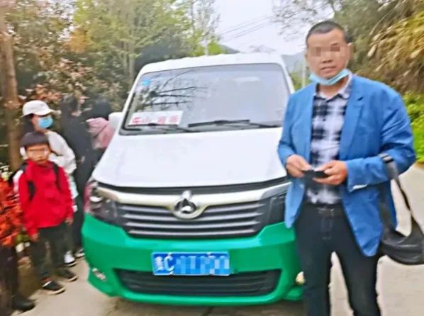宣判！客運(yùn)車輛、“黑校車”駕駛?cè)私砸蜃隽恕蚍侵芜`