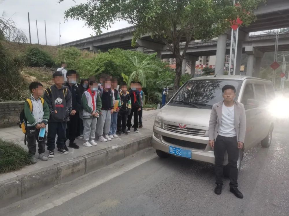 宣判！客運(yùn)車輛、“黑校車”駕駛?cè)私砸蜃隽恕蚍侵芜`