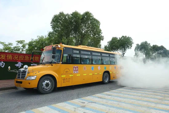 蕭山浦陽(yáng)鎮(zhèn)中心小學(xué)開(kāi)展校車突發(fā)情況應(yīng)急疏散演練
