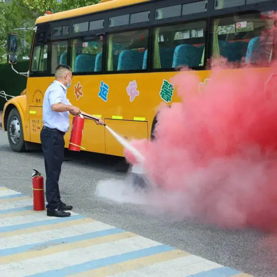 蕭山浦陽(yáng)鎮(zhèn)中心小學(xué)開(kāi)展校車突發(fā)情況應(yīng)急疏散演練