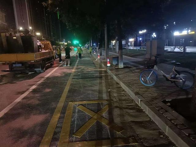 我為群眾辦實(shí)事｜西安雁塔交警：用“小車位”解決“大問題”