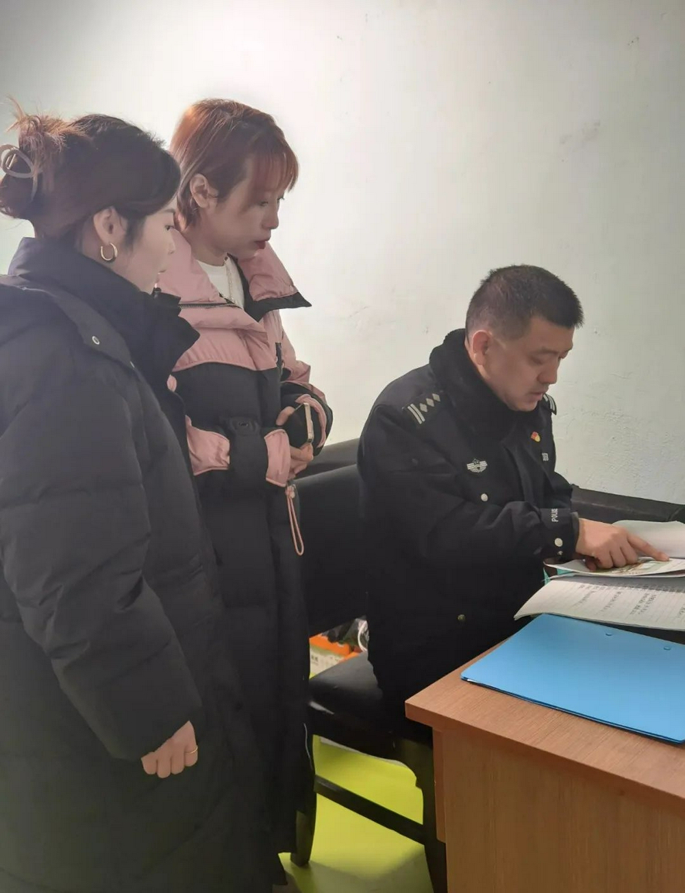 校車安全不容忽視 筑牢校園交通安全“防護墻”