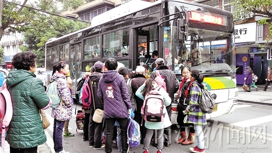 四川省內(nèi)江市出臺校車服務方案，規(guī)范校車服務