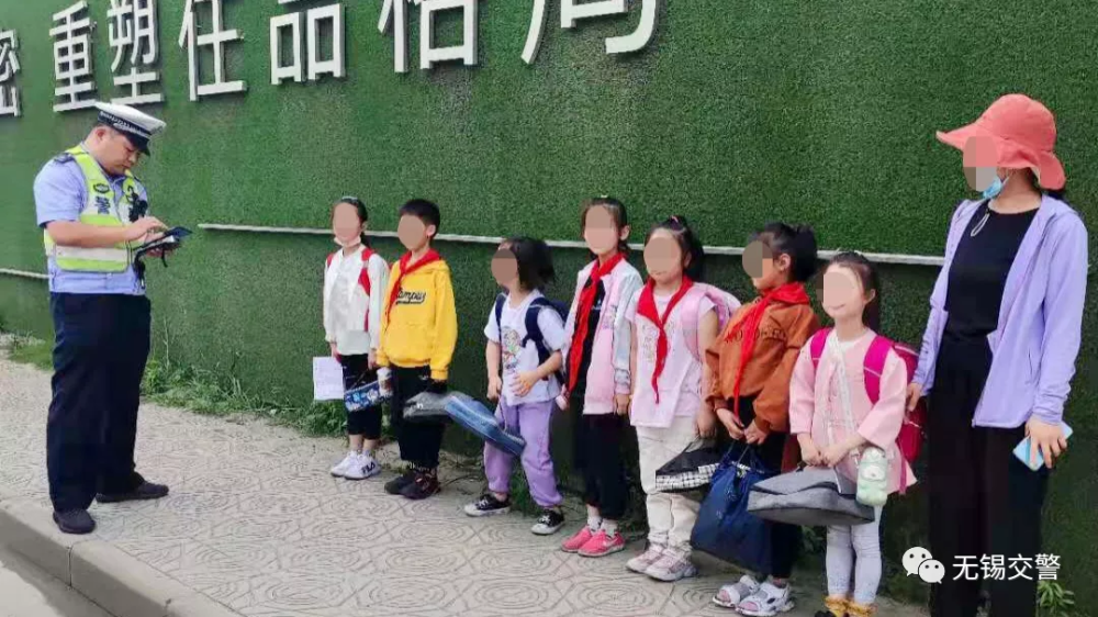 這樣的“黑校車”，你敢讓孩子坐嗎？