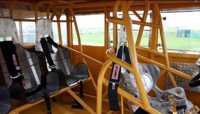 世界校車大PK，日本校車讓孩子搶著上學，俄羅斯校車讓孩子害怕