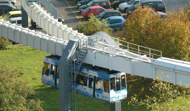 世界校車大PK，日本校車讓孩子搶著上學，俄羅斯校車讓孩子害怕