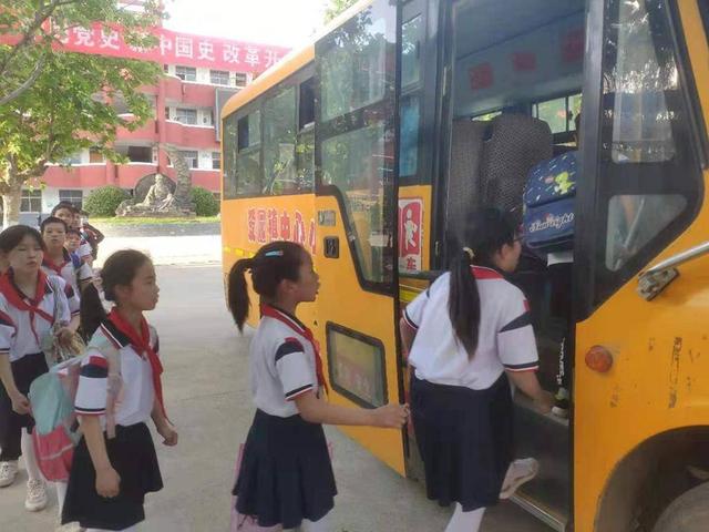 黨史與學科融合、校車化身“流動課堂”…… 宿遷泗陽縣愛園鎮讓校園黨史學習活起來