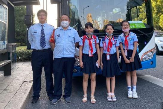 浙江規(guī)范校車管理 將全面淘汰非專用校車
