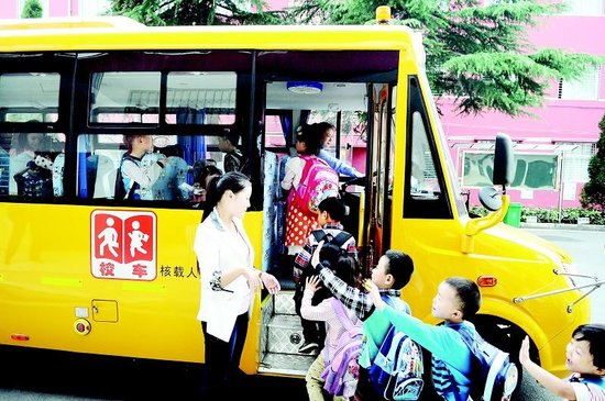 襄陽(yáng)開(kāi)展學(xué)校校車(chē)租賃業(yè)務(wù) 三所學(xué)校首次嘗鮮