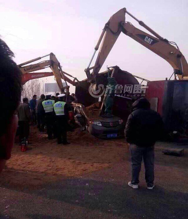 山東幼兒園校車與貨車相撞已致12人死亡