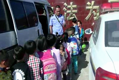9座黑校車竟拉載18名幼兒上下學